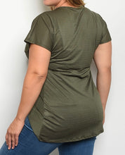 Load image into Gallery viewer, Plus Size Short Sleeve Shirt
